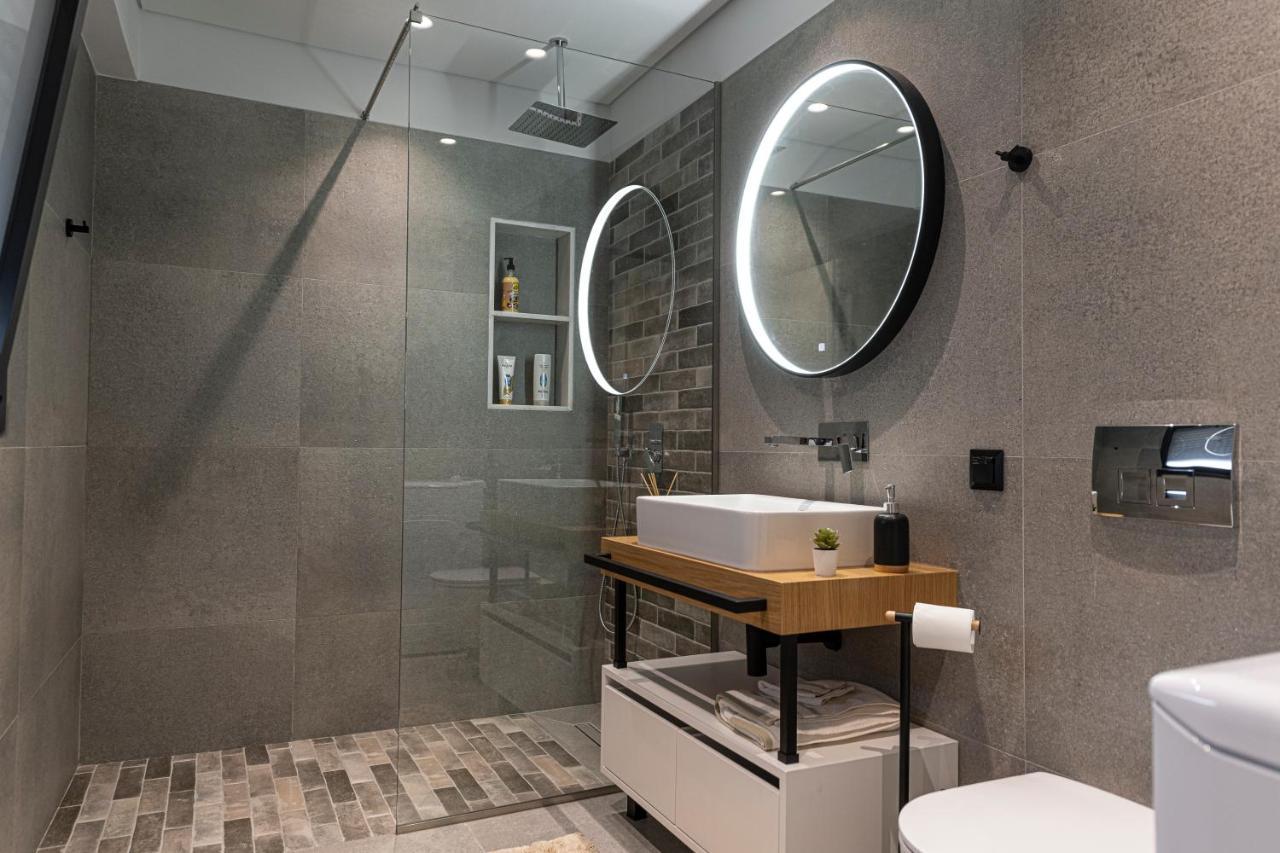 A&N Athens Luxury Apartments - Akadimou Екстериор снимка